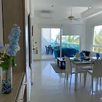 Apartamento Frente Al Mar